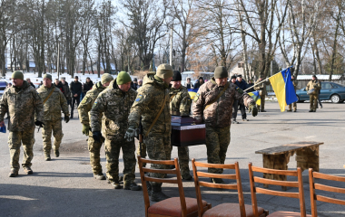 На Кіровоградщині попрощалися з воїном, який загинув у Курській області