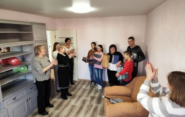У Соколівській громаді багатодітна родина отримала нове житло
