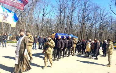 У Кропивницькому віддали останню земну шану полеглому воїну
