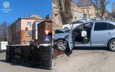 У Кропивницькому недотримання правил проїзду перехрестя призвело до ДТП
