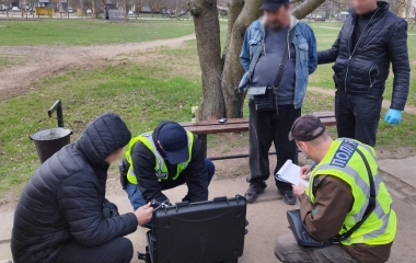 Поліцейські затримали жителів Кіровоградщини, причетних до збуту наркотиків