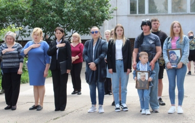 У Долинській відкрили меморіальну дошку Герою Сергію Завірюсі