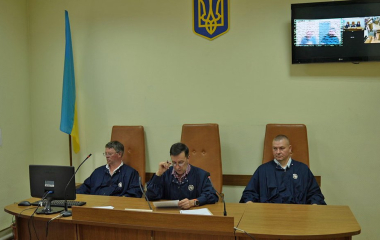 Тортури, електрошокер і нашийник: на Кіровоградщині судитимуть трьох чоловіків за знущання з юнака