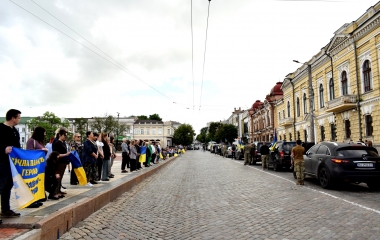 У Кропивницькoму в останню дорогу провели Героя -захисника
