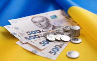 На Кіровоградщині місцевий депутати"преміював" себе на 100 тисяч гривень