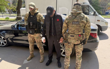Правоохоронці викрили причених до крадіжки 3,4 мільйона гривень з офісу на Кіровоградщині
