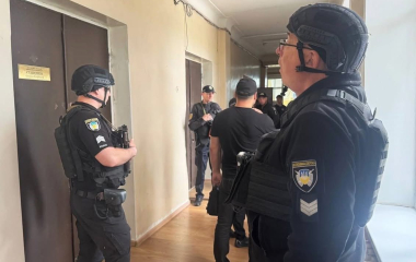 Стрілянина у мерії Світловодська: заступник мера відкрив вогонь у держустанові