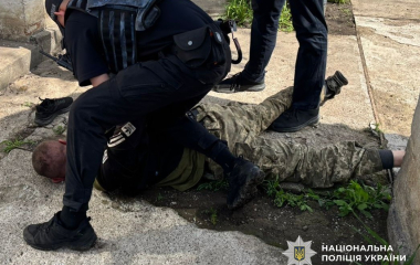 Озброєний дезертир влаштував розбій у магазині на Кіровоградщині