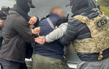 СБУ та поліція Кіровоградщини накрили масштабний міжрегіональний канал збуту зброї (ФОТО)