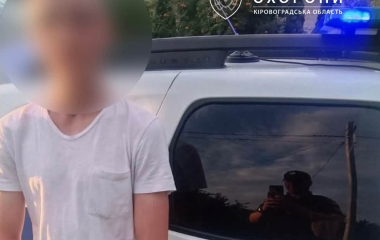 У Кропивницькому поліція затримала 23-річного дебошира