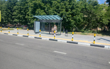У Кропивницькому завершили ремонт зупинок громадського транспорту по вулиці Тельнова
