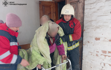 На Кіровоградщині постраждала власниця будинку, в якому сталося задимлення