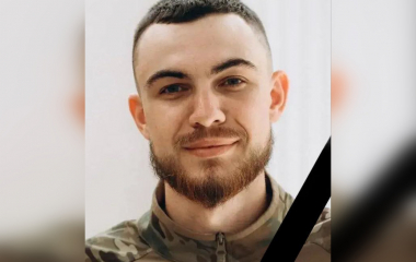 В останню дорогу проведуть воїна з Кіровоградщини, який загинув на Донеччині