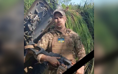 Після довготривалого лікування помер воїн з Кіровоградщини