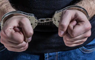 Жителю Кіровоградщини загрожує 8 років за візит до сусідського будинку