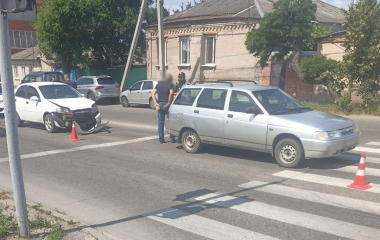 У Кропивницькому водій не побачив авто попереду
