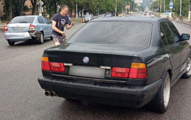 У Кропивницькому водій  BMW став винуватцем ДТП