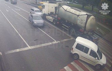 У Кропивницькому водій скоїв ДТП за участі чотирьох автомобілів