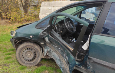 У Кропивницькому  Opel  в'їхав у  Tesla 
