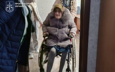 У Кропивницькому викрито групу осіб, яка привласнювала квартири померлих та одиноких громадян 