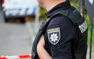Били та утримували силоміць односельця: На Кіровоградщині затримали двох чоловіків