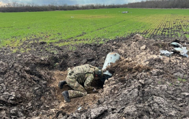 Поліцейські вибухотехніки Кіровоградщини знешкодили бойові частини ворожої ракети