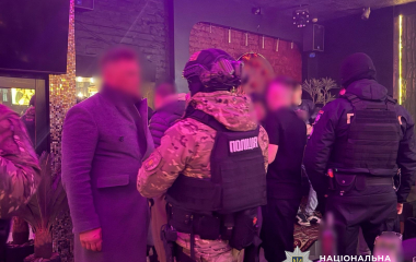 На Кіровоградщині кафе-бар працював під час комендантської години
