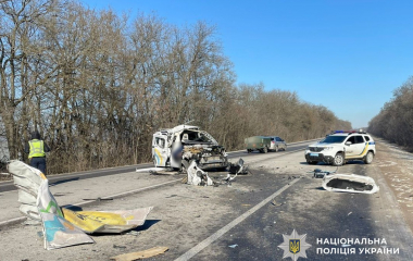 На Кіровоградщині внаслідок зіткнення вантажівки та легковика загинула людина